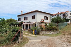 Apartment Robi
