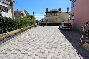 Apartments Rozi