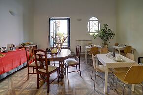 Demetra Rooms