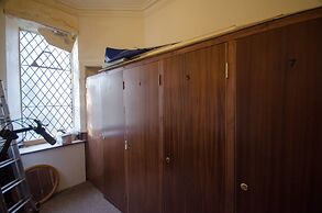 Braemar Apartment