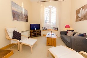 Braemar Apartment
