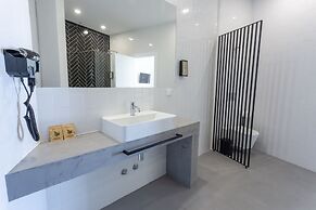Alameda Exclusive House