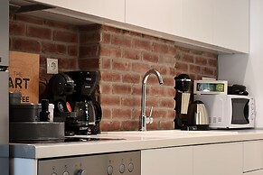 Gusto Luxury Apt Must