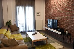 Gusto Luxury Apt Must
