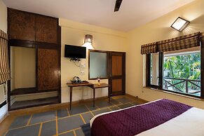 Corbett Wild Resort - A River Access Property