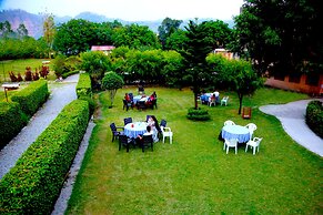Corbett Wild Resort - A River Access Property