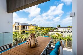 Delfins Residences