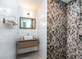 Delfins Residences