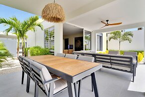 Delfins Residences
