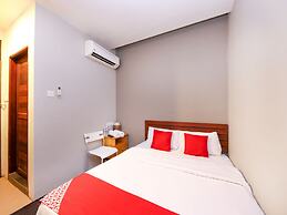 Hotel O Hills Residence