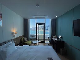 H Avenue Gwangalli Beach