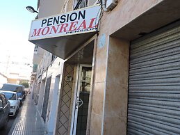 Hostal Monreal