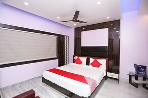 OYO 15578 Dora House