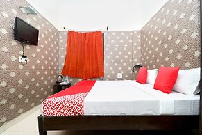 OYO 22090 Hotel Mall Residency