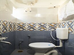 OYO 23431 Ocsa Inn