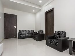 OYO 26116 Food Hub