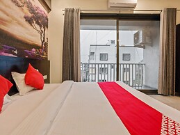 OYO 26117 Hotel Siddhivinayak Celebrations