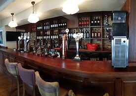 Queen Catherine Hotel