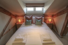 Pooley Bridge Inn