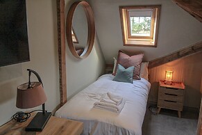 Pooley Bridge Inn