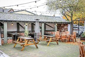 Pooley Bridge Inn