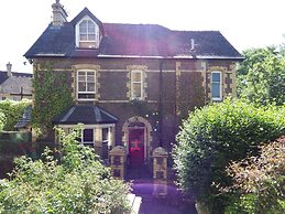 Ryvington Apartments