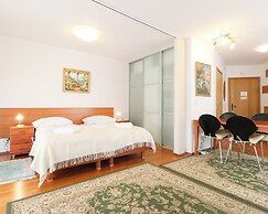 Rosa Weneda by Baltic Home