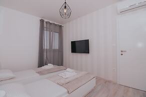 Pool Villas Aldura