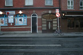 Abbey Street City Centre Apartment