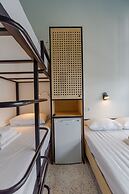Back2Me - Hostel