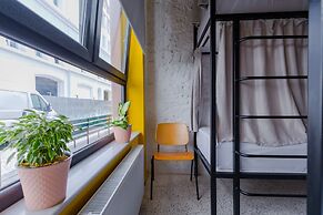 Back2Me - Hostel