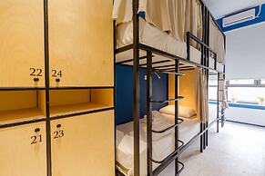 Back2Me - Hostel