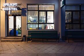 Back2Me - Hostel