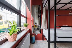 Back2Me - Hostel