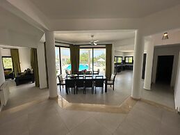Villa Amelia by Amy Villas