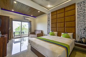 Treebo Prince Palace With Swimming Pool