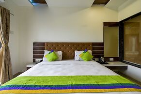 Treebo Prince Palace With Swimming Pool