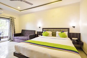 Treebo Prince Palace With Swimming Pool