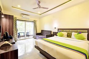 Treebo Prince Palace With Swimming Pool