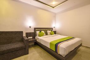 Treebo Prince Palace With Swimming Pool