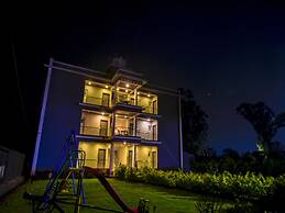 Treebo Prince Palace With Swimming Pool