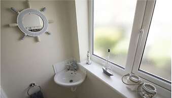 RoomTel - Brook House