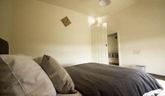 RoomTel - Brook House