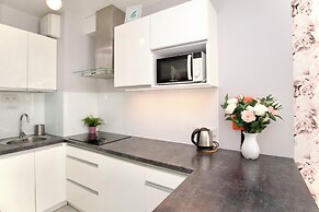 Flower Residence