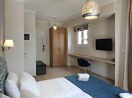 Lilly Apartments