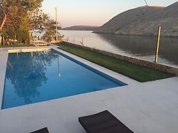Villa Nika