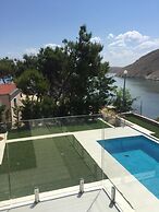 Villa Nika