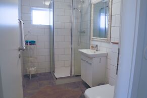 The Apartment - Öbbuhús