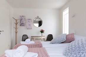 The Apartment - Öbbuhús