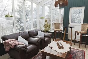The Apartment - Öbbuhús